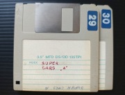 Dyskietki do Amigi (być może kopia gry Super Cars)