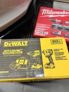 DeWalt 20v ATOMIC zestaw wiertarka wkrętarka usa bezszczotkowe 2 baterie
