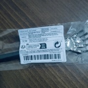 Teleskopowa drapaczka do pleców w kształcie dłoni. Kolor czarny.