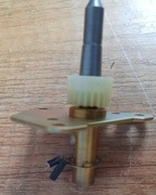 Szpindel gramofon Toshiba