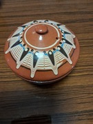 Naczynie gliniane kamionkowe z pokrywką, szkliwione, barwione