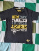 T- shirt