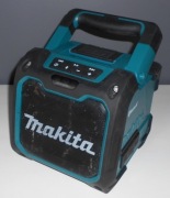 Makita DMR200 Głośnik Bluetooth 10,8- 18 V akumulatorowy