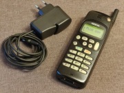 Nokia 1611 z ładowarką i baterią po regeneracji 