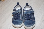 NIEBIESKIE JEANSOWE TRAMPKI DLA DZIECKA R 25 RZEPY