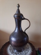 Miedziany Dzban z Pokrywą