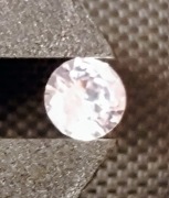 0.749 CT KAMIEŃ naturalny Olivine SZLIF DIAMENTU-BRYLANTU 