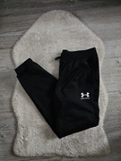 Spodnie dresowe under armour Rozmiar M Czarne Dres , Dresy under armour S