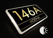 Nowoczesny PODŚWIETLANY numer na dom LED czujnikiem zmierzchu budynku M3