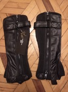 Czapsy dziecięce czarne API - 10lat