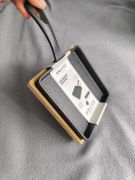 Żeliwne naczynie z podstawką smukee