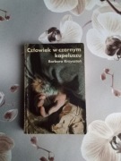Człowiek w czarnym kapeluszu - Barbara Krzysztoń
