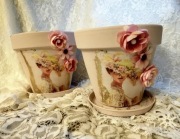 Donice ceramiczne z podstawkami 