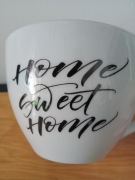 KUBEK filiżanka jumbo Home Sweet Home ceramiczny biały czarny napis