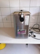 MUSSANA MASZYNA DO BITEJ ŚMIETANY 