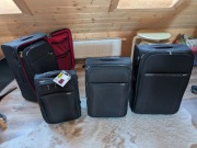 Komplet walizek x 2,  tj. dwie duże , dwie średnie, dwie małe (6 szt.)
