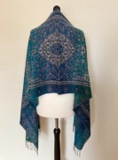 Duży szal firmy Fraas 