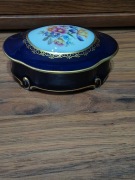 Stara bombonierka na nóżkach Ilmenau Grof Von Henneberg Echt kobalt