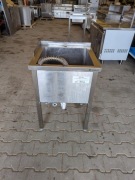 Basen jednokomorowy z baterią sztorcową 600x600x400 (głębokość)