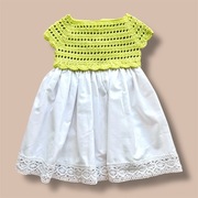 Ręcznie robiona sukienka na szydełku 6-9 miesięcy