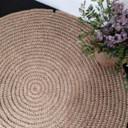 Dywan duży okrągły wykonany z jutowego sznurka