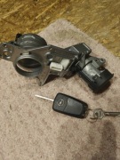 Stacyjka Plus kluczyk Opel Zafira b 1.9 CDTI 