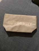 Piękna kosmetyczka Burberry