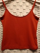 218. Czerwony top HENNES,rozm.S