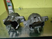 RANGE ROVER VELAR  PODUSZKA SILNIKA LEWA i PRAWA