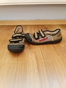 Buty kapcie chłopięce 34