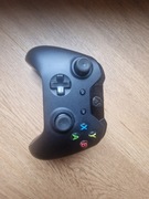 Pad xbox one lekko uszkodzony