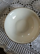 Porcelanowa  okrągła salaterka  ze złoceniami Winterling Roslau Bavaria