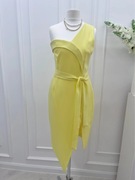 Elegancka sukienka na jedno ramię LAVISH na wesele 38 M