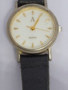 Zegarek Damski Avon | Klasyczny Wintage | Biała Tarcza | Złote Detale