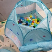 Namiot samorozkładalny dla dzieci z suchym basenem