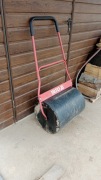 Jak NOWY YATO YT-86760 Walec ogrodowy do trawy na piasek/wodę 65L 50X40cm