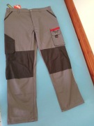 Spodnie robocze austriackiej firmy OTSCHER. Rozmiar 56.