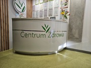 Sprzedam ladę recepcyjna z dwoma półkami