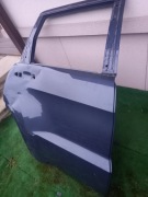 Jeep grand cherokee wk2 2021 uszkodzone drzwi prawe tylne.