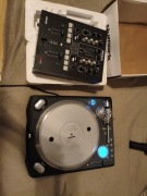 Gramofon i mikser dj