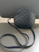 Torebka mała, granatowa, na ramię, długi pasek, okrągła, zapinana na zamek