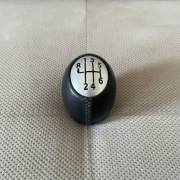 Gałka zmiany biegów OE Renault Megane Scenic Clio III 6 biegów skóra