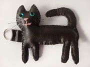 BRELOK DWUSTRONNY ZE SKAJU CIEMNOBRĄZOWEGO "KOTEK"RĘKODZIEŁO 