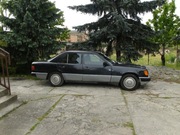 Mercedes Benz 230E model W124