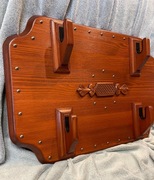 Wieszak na szable/ miecze/ broń białą.