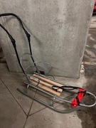 Sanki z oparciem i pchaczem