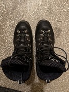 Buty używane górskie Salomon ze skóry naturalnej koloru czarnego