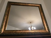 Lustro w bogato zdobionej ramie – stan idealny