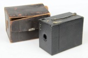 Aparat skrzynkowy Kodak Hawkeye No. 2 Model B z pokrowcem
