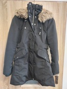 Czarna parka Zara z futerkiem – rozmiar M